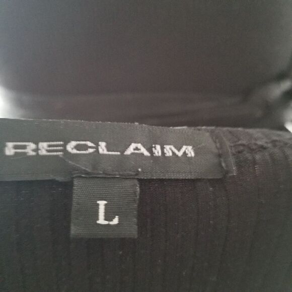 Reclaim black long sleeve pull over size large - Picture 3 of 3